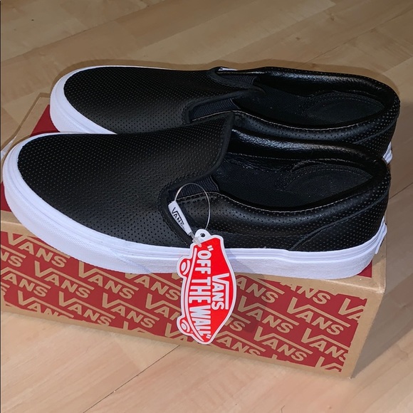 Vans Shoes - Vans perforated black skate shoes size 4